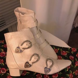 Betsy Johnson ARC Western Bootie